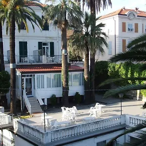 Hotel Luxury ***